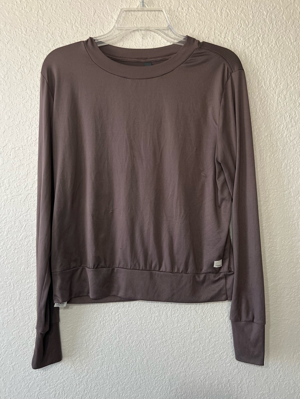Vuori Women’s Daydream Crew Long Sleeve Stretch Pullover Taupe VW133 Size Medium